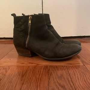 Steve Madden low booties